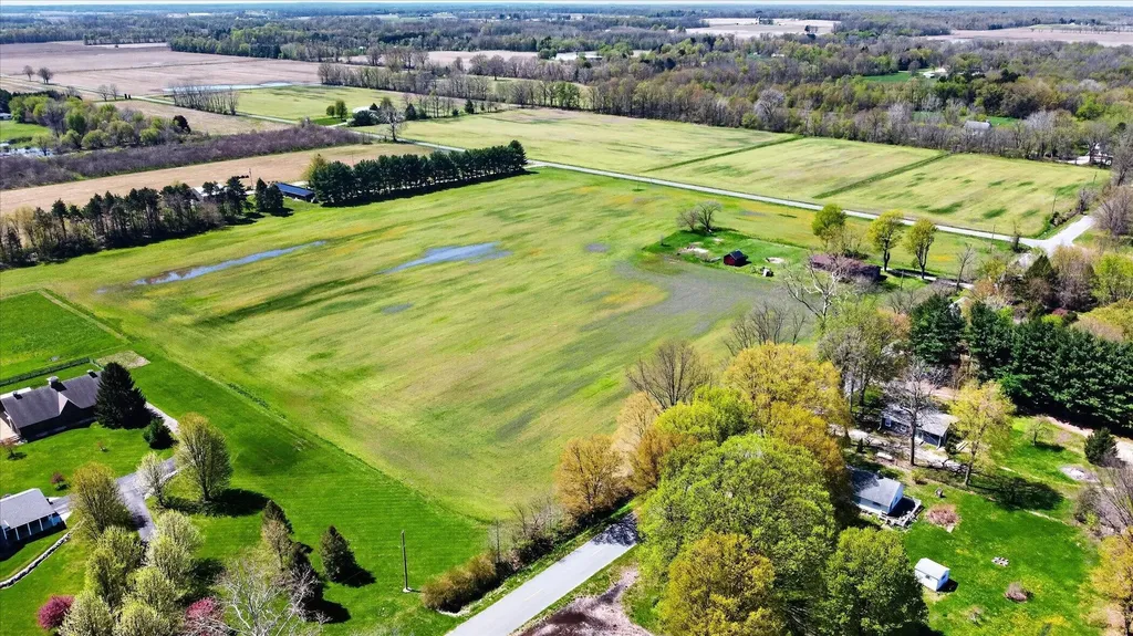 3262 W Wagner Road Weesaw Township MI 49107
