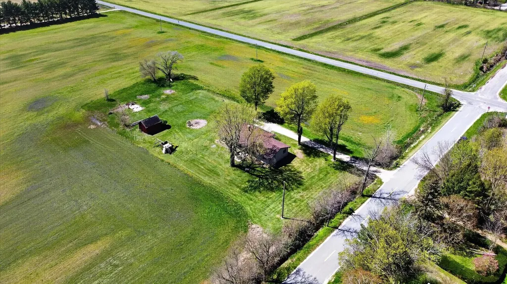 3262 W Wagner Road Weesaw Township MI 49107