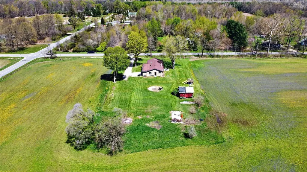 3262 W Wagner Road Weesaw Township MI 49107