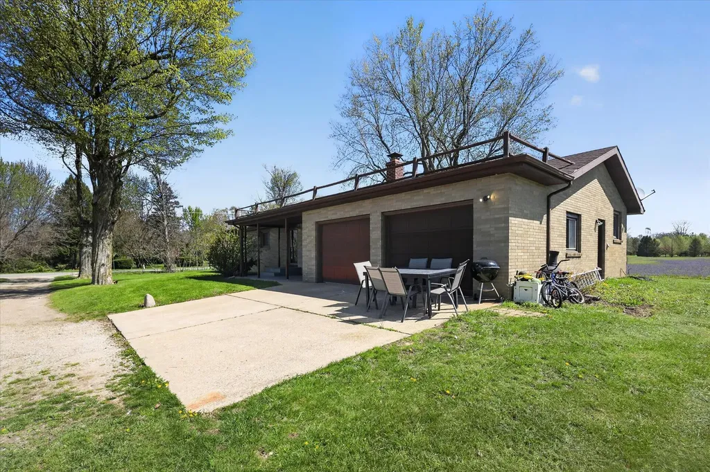 3262 W Wagner Road Weesaw Township MI 49107