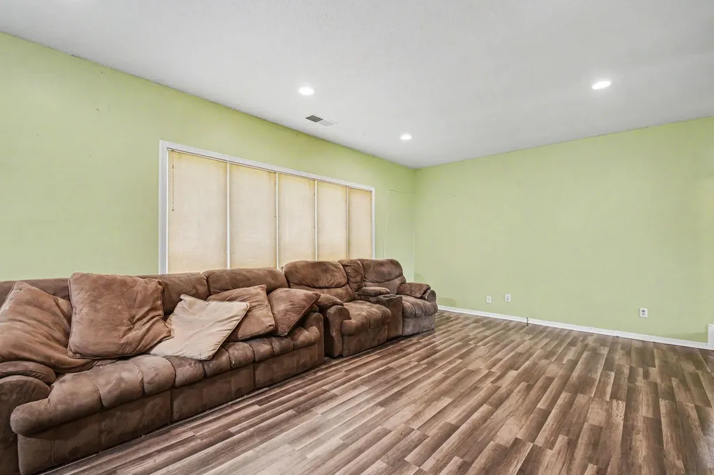 5564 Newton Avenue Coloma Charter Township MI 49038