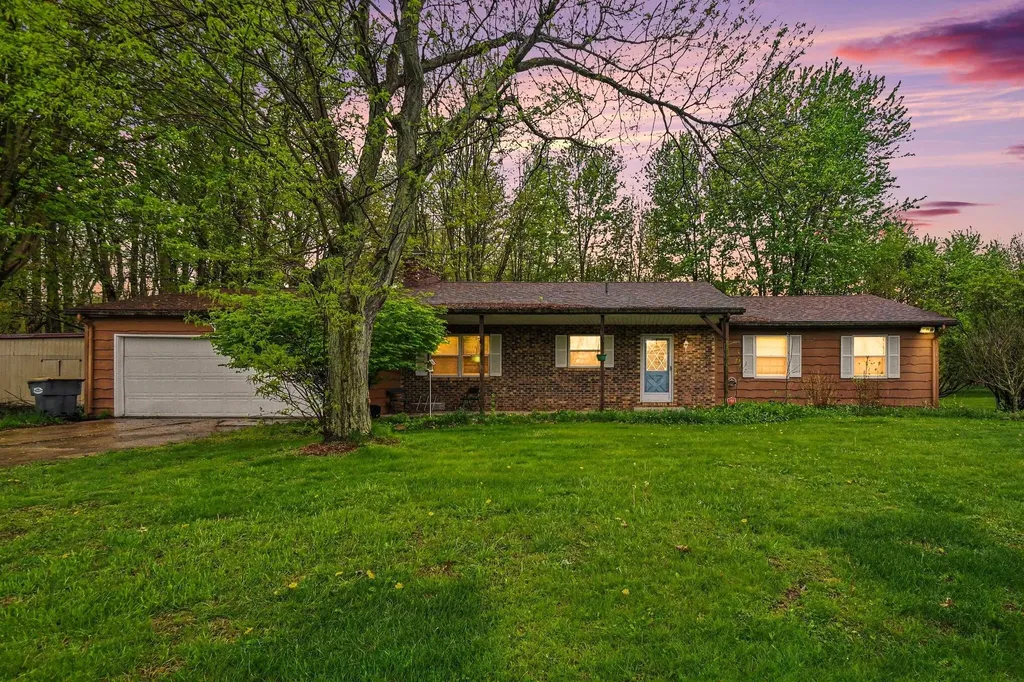 5564 Newton Avenue Coloma Charter Township MI 49038