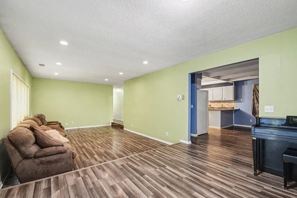 5564 Newton Avenue Coloma Charter Township MI 49038