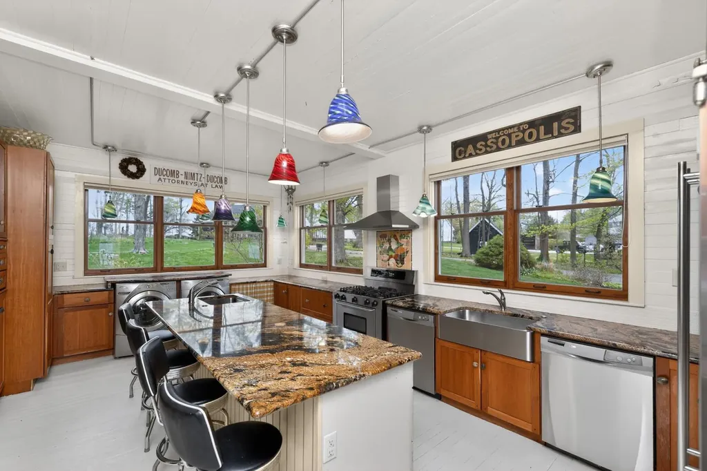 61305 Crooked Creek Road Penn Township MI 49031