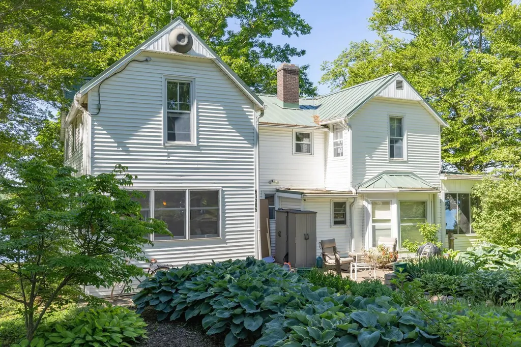61305 Crooked Creek Road Penn Township MI 49031