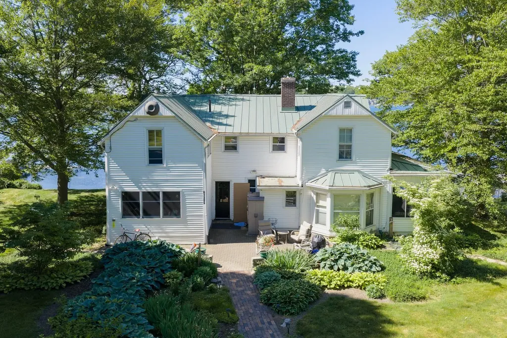 61305 Crooked Creek Road Penn Township MI 49031