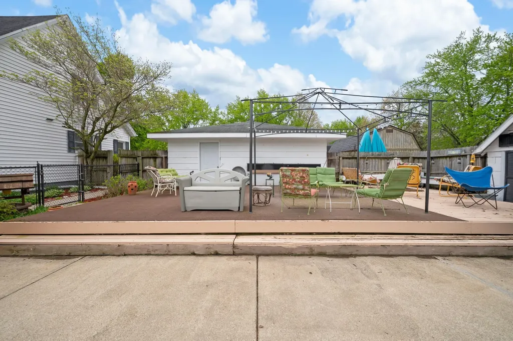 5232 Washington Avenue Lincoln Charter Township MI 49085