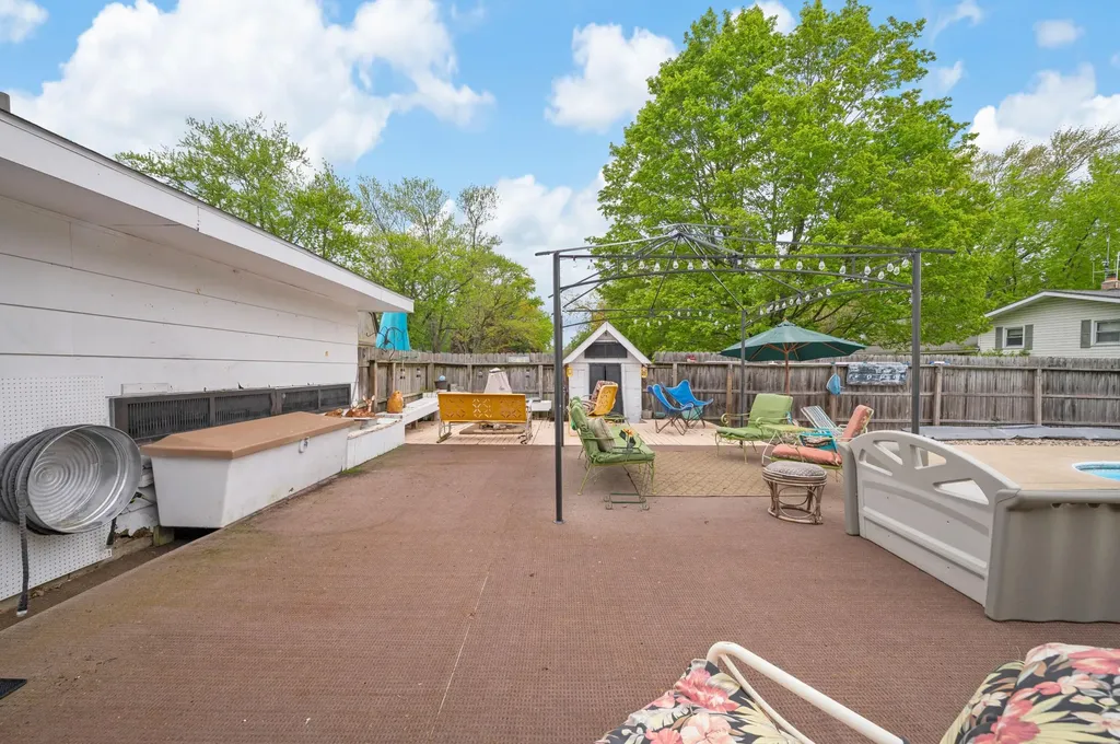 5232 Washington Avenue Lincoln Charter Township MI 49085