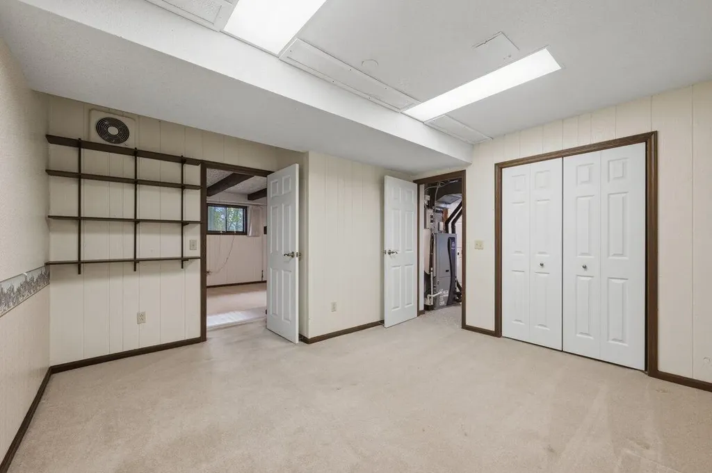 2552 Ridgewood Trail Oronoko Charter Township MI 49103