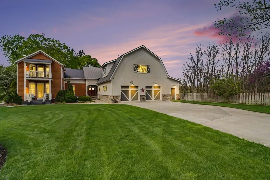 2325 Portage Road Bertrand Township MI 49120