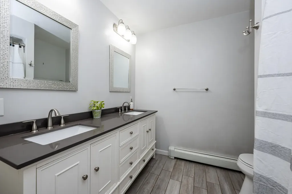 3461 W Valley View Drive St. Joseph Charter Township MI 49085