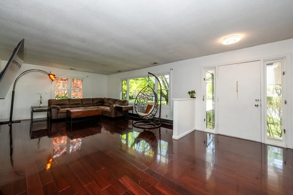3461 W Valley View Drive St. Joseph Charter Township MI 49085