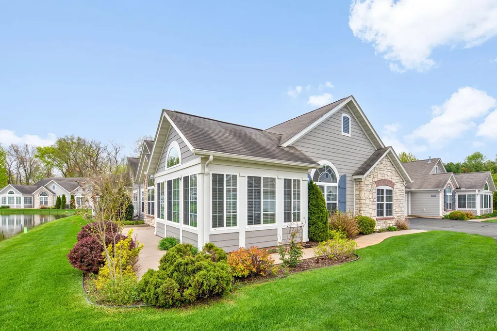 2853 Villa Lane Sodus Township MI 49022