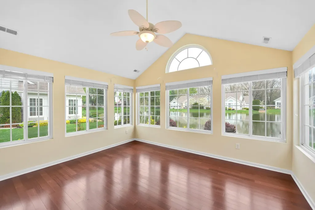 2853 Villa Lane Sodus Township MI 49022