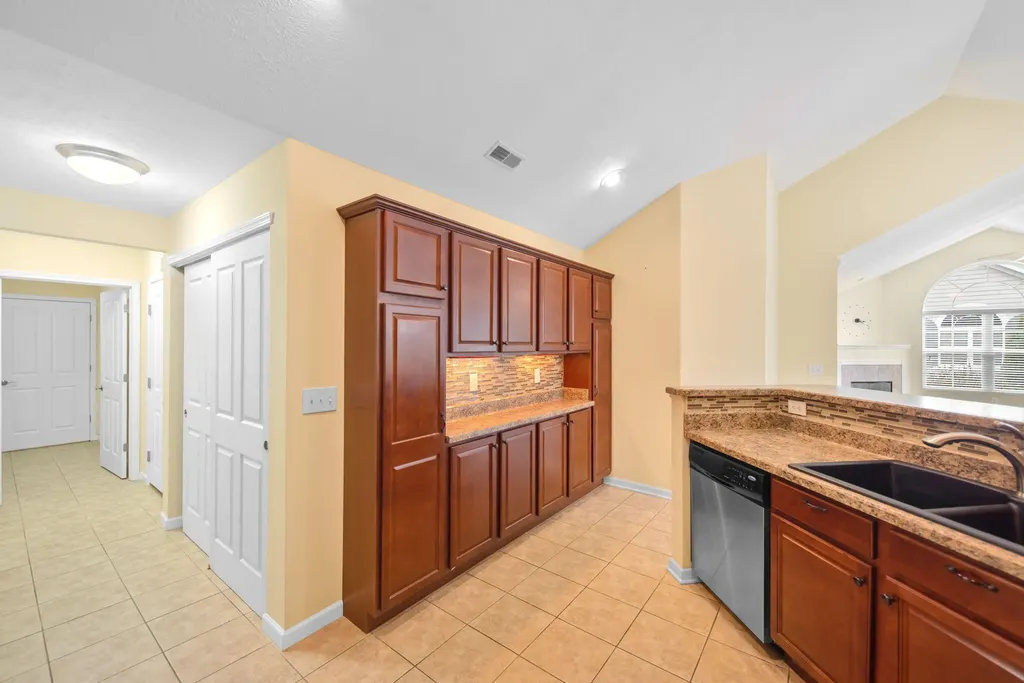2853 Villa Lane Sodus Township MI 49022