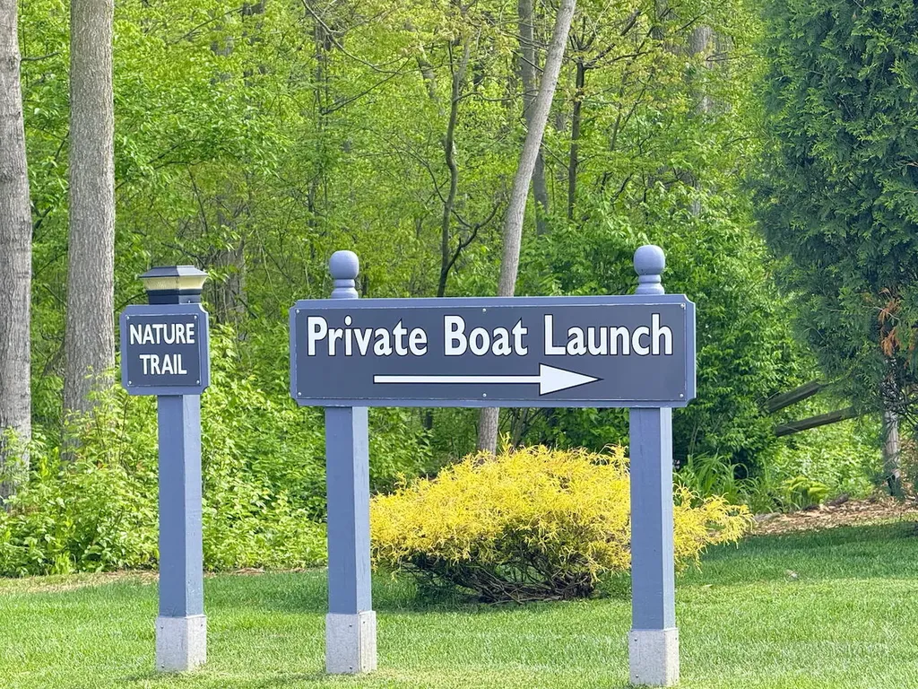 2853 Villa Lane Sodus Township MI 49022