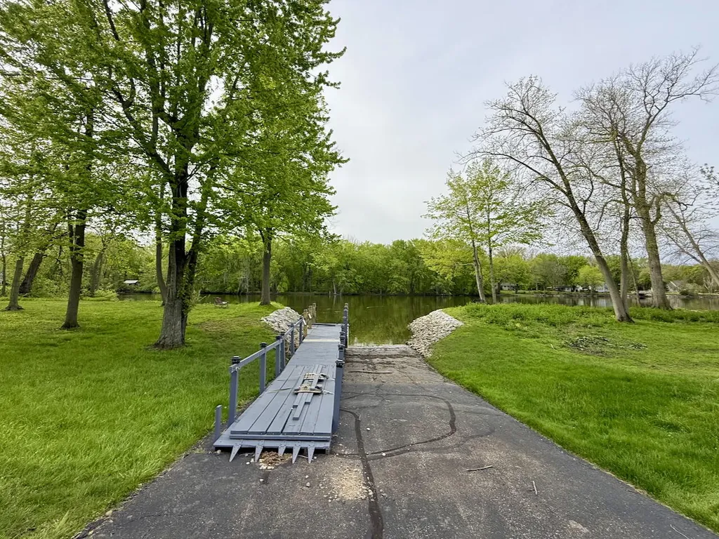 2853 Villa Lane Sodus Township MI 49022
