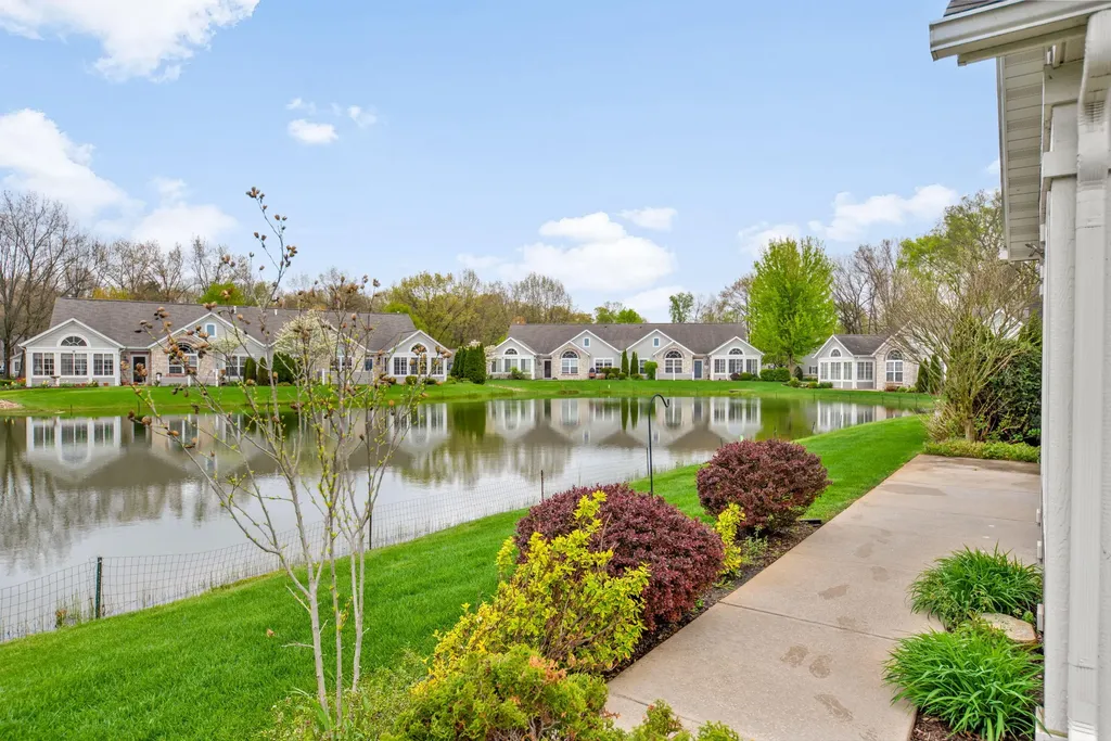 2853 Villa Lane Sodus Township MI 49022