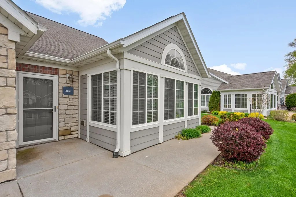 2853 Villa Lane Sodus Township MI 49022