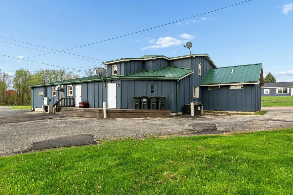 202 U.s. 12 Galien Village MI 49113