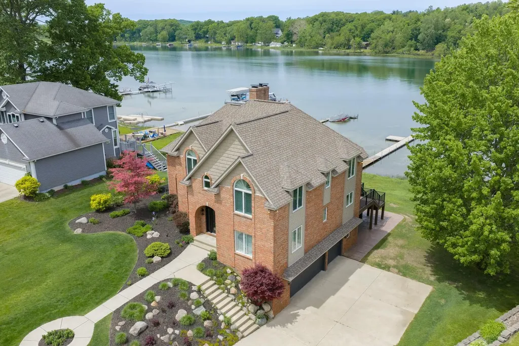10436 Kings Point Drive Fabius Township MI 49093