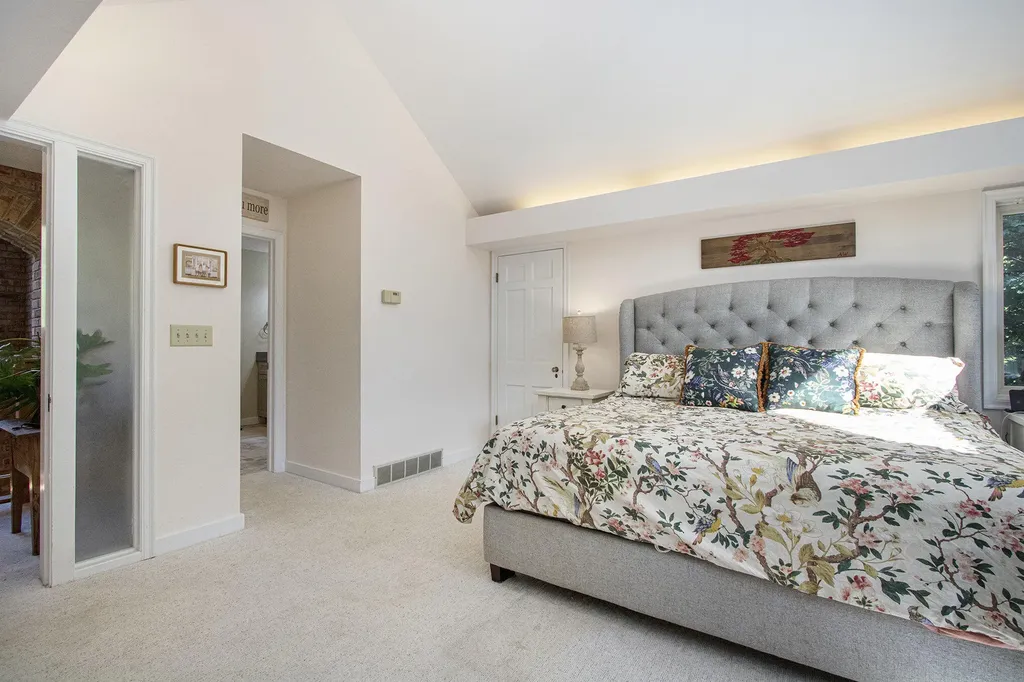 2837 Washington Avenue St. Joseph Charter Township MI 49085