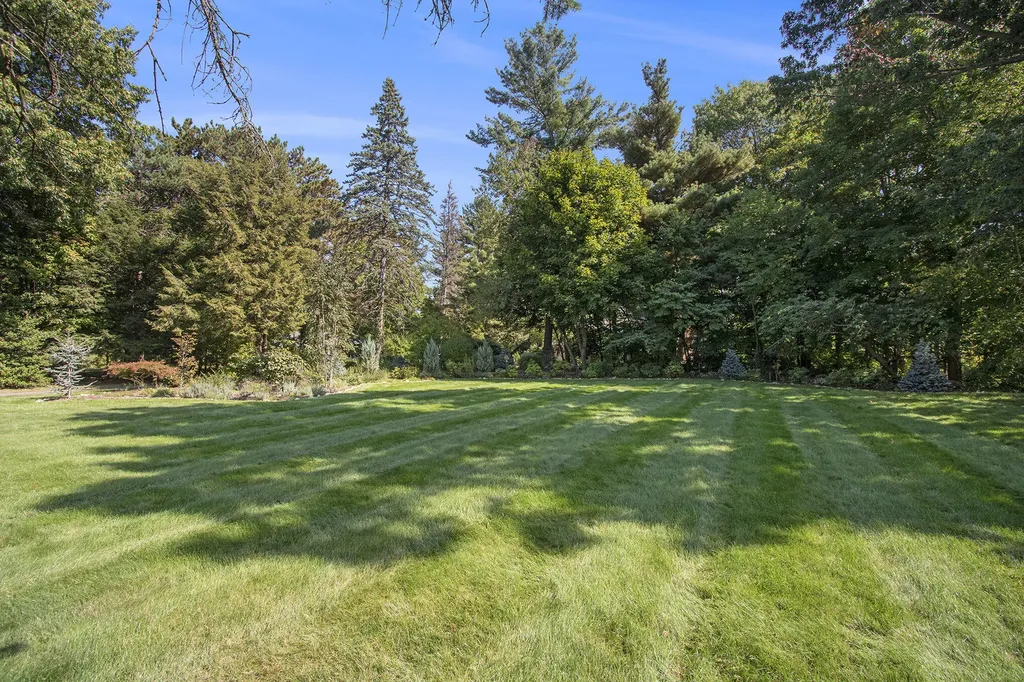 2837 Washington Avenue St. Joseph Charter Township MI 49085