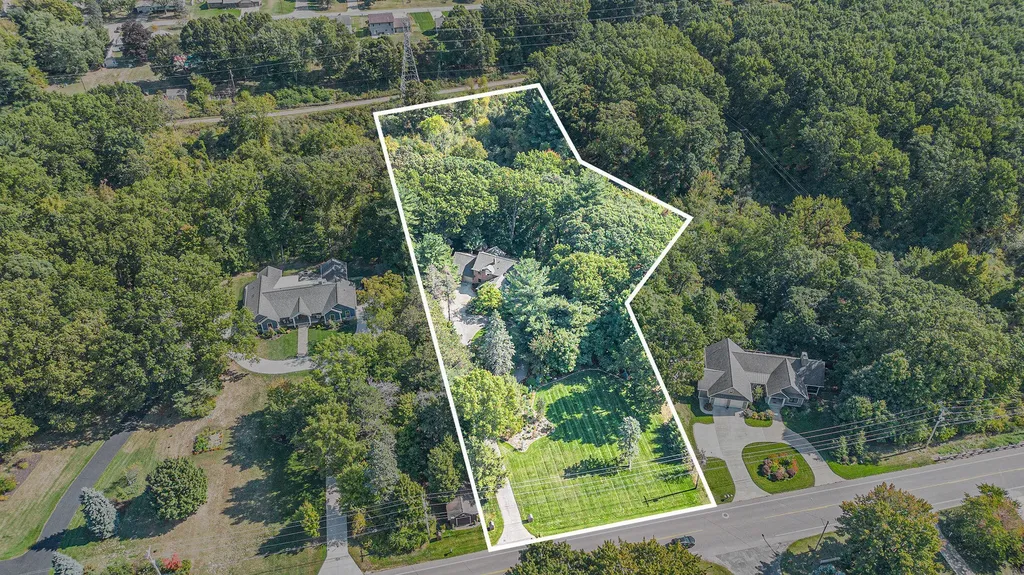 2837 Washington Avenue St. Joseph Charter Township MI 49085