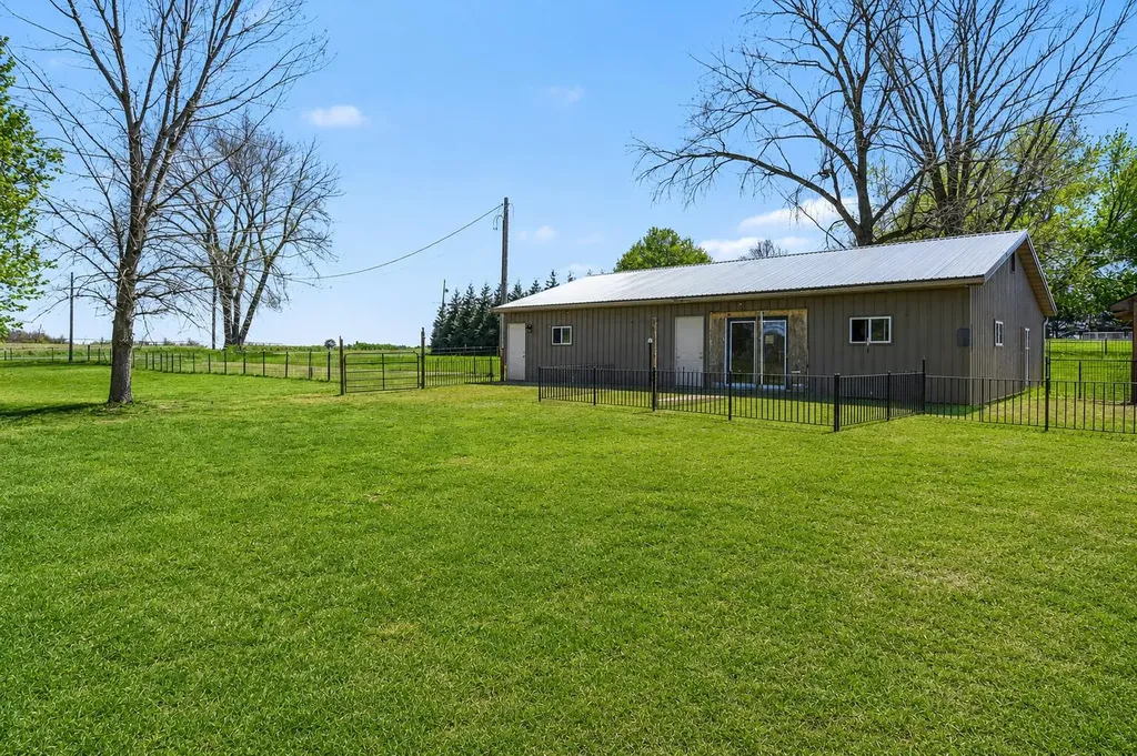 52290 Townhall Road Silver Creek Township MI 49047