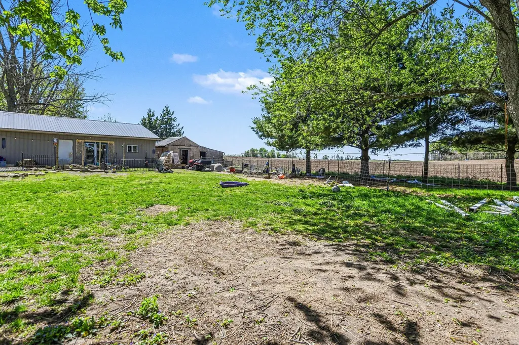 52290 Townhall Road Silver Creek Township MI 49047
