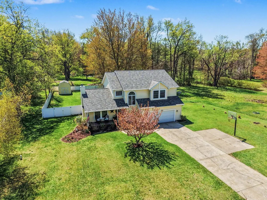 9466 Riverbend Drive Geneva Township MI 49090