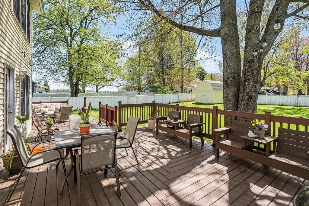 9466 Riverbend Drive Geneva Township MI 49090
