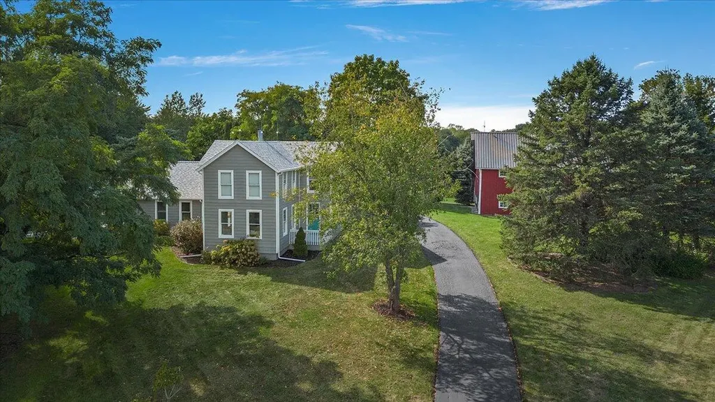 19196 Cleveland Avenue Galien Township MI 49113