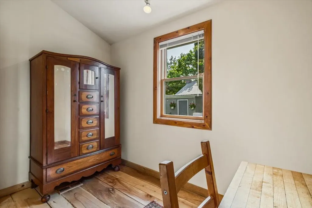 19196 Cleveland Avenue Galien Township MI 49113