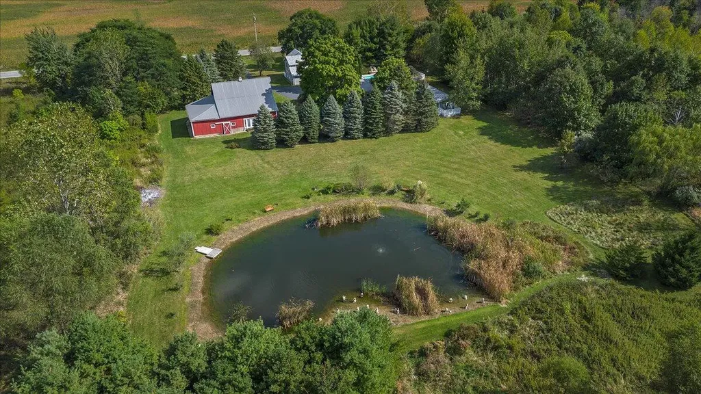 19196 Cleveland Avenue Galien Township MI 49113