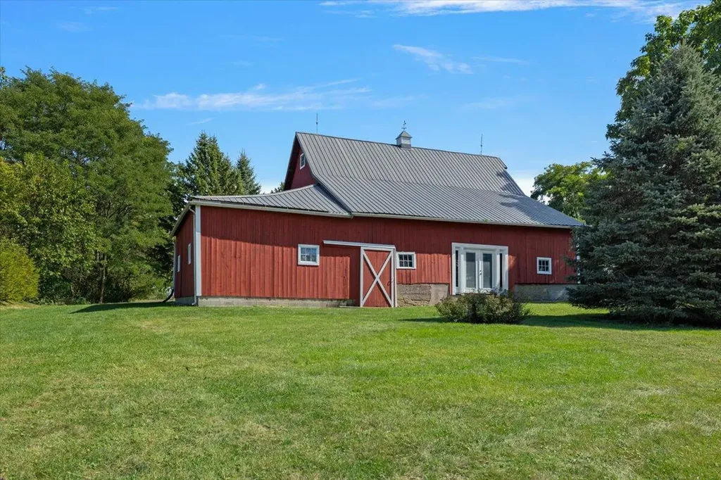 19196 Cleveland Avenue Galien Township MI 49113