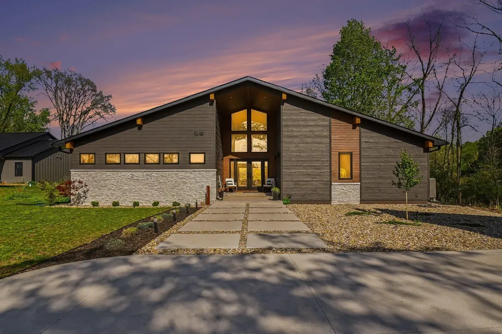 10329 Singer Lake Road Baroda Township MI 49101
