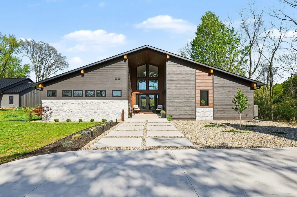 10329 Singer Lake Road Baroda Township MI 49101