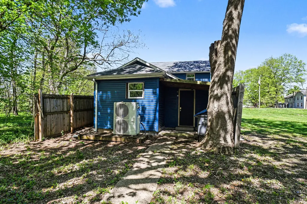 26663 Main Street Edwardsburg Village MI 49112