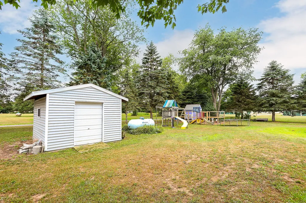 2640 67th Street Geneva Township MI 49090