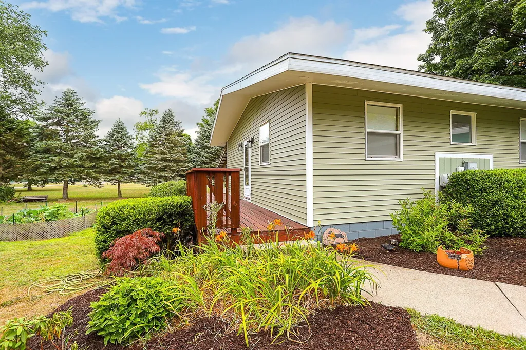 2640 67th Street Geneva Township MI 49090