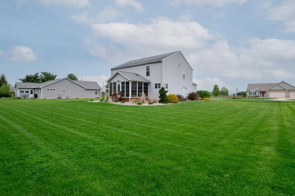 69218 Sundance Drive Ontwa Township MI 49112