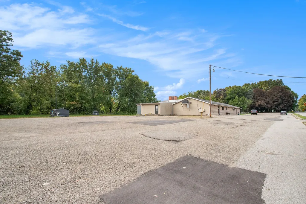 1021 W Front Street Buchanan City MI 49107