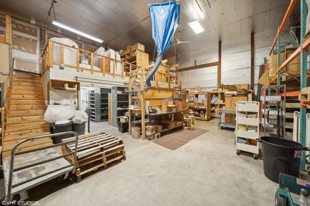 15437 Red Bud Trail N Buchanan Township MI 49107