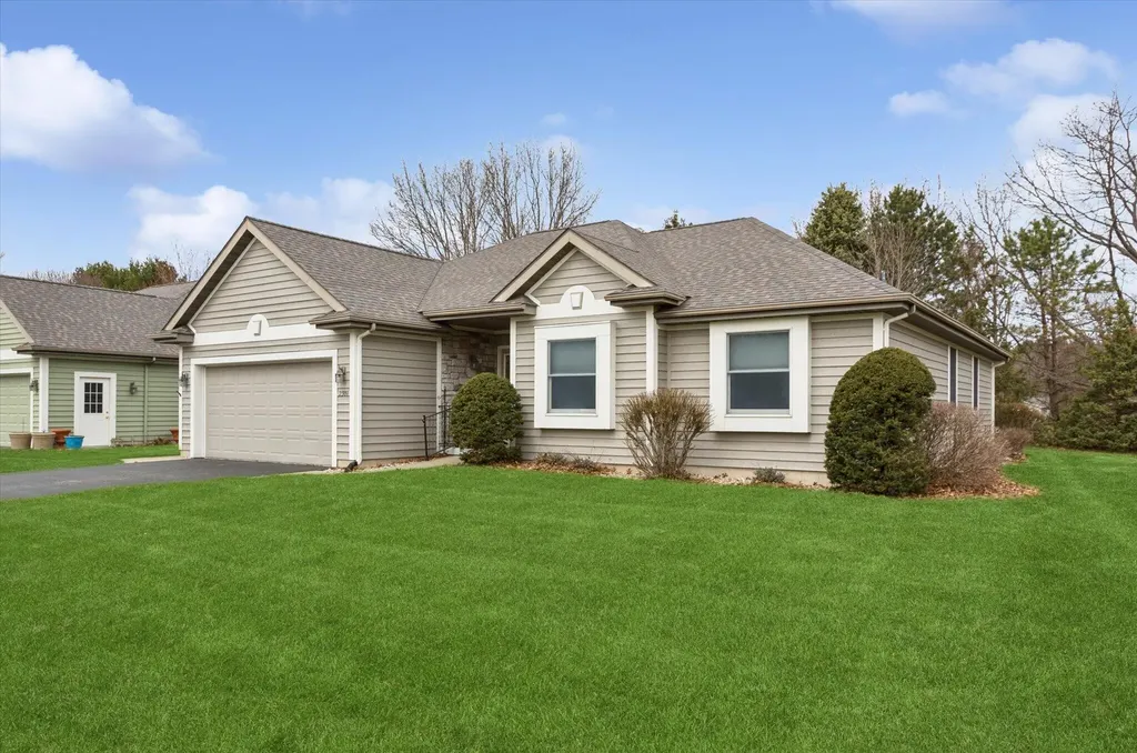2381 Shoreham Highlands Street St. Joseph Charter Township MI 49085