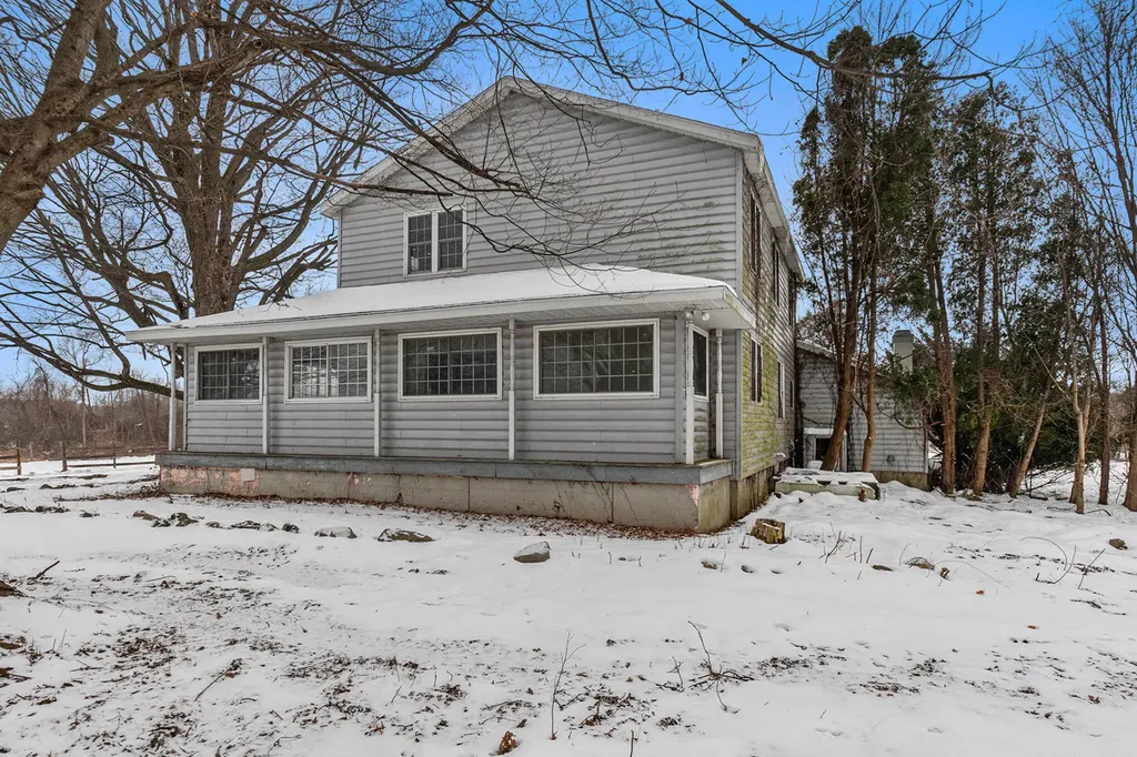 8600 Garr Road Oronoko Charter Township MI 49103