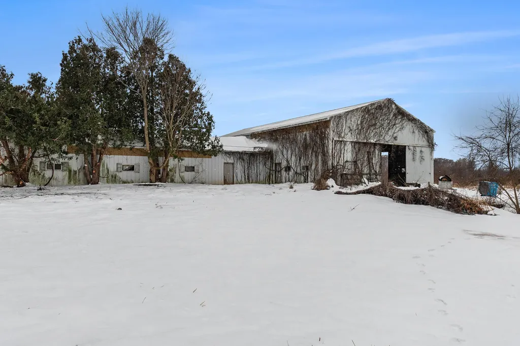 8600 Garr Road Oronoko Charter Township MI 49103