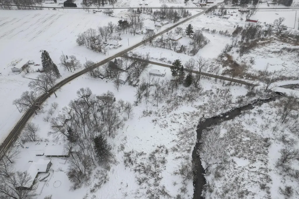 1582 Bakertown Road Bertrand Township MI 49107