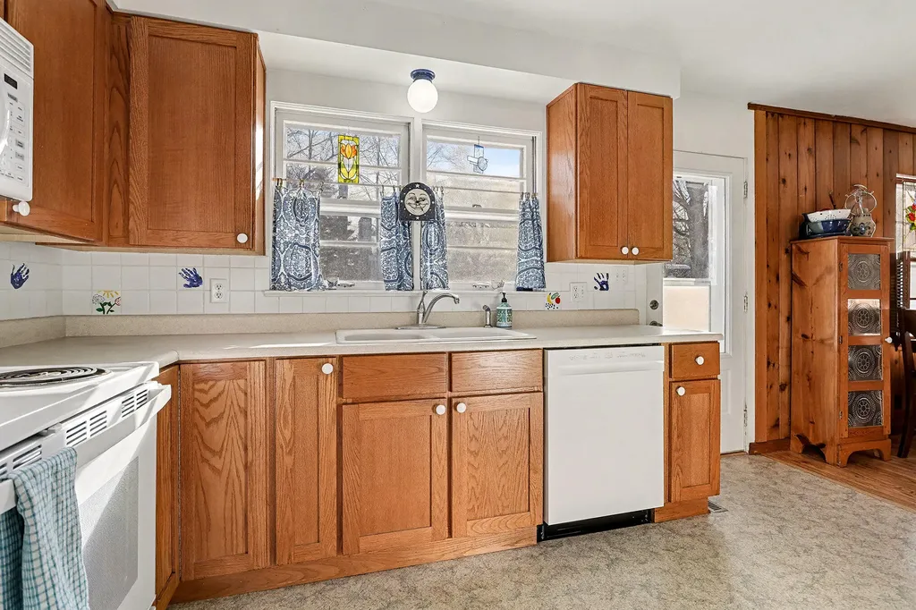 61100 Quinnesec Road Penn Township MI 49031