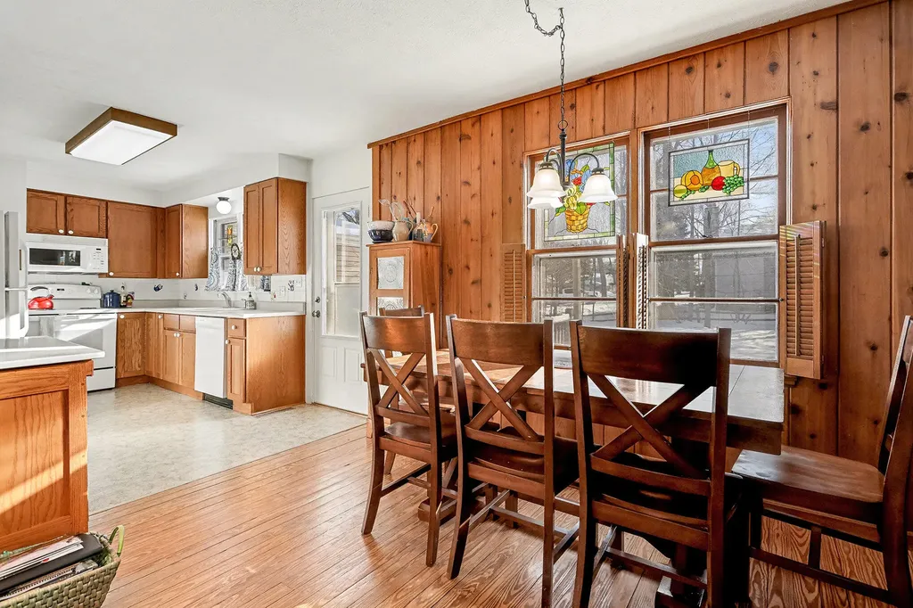 61100 Quinnesec Road Penn Township MI 49031